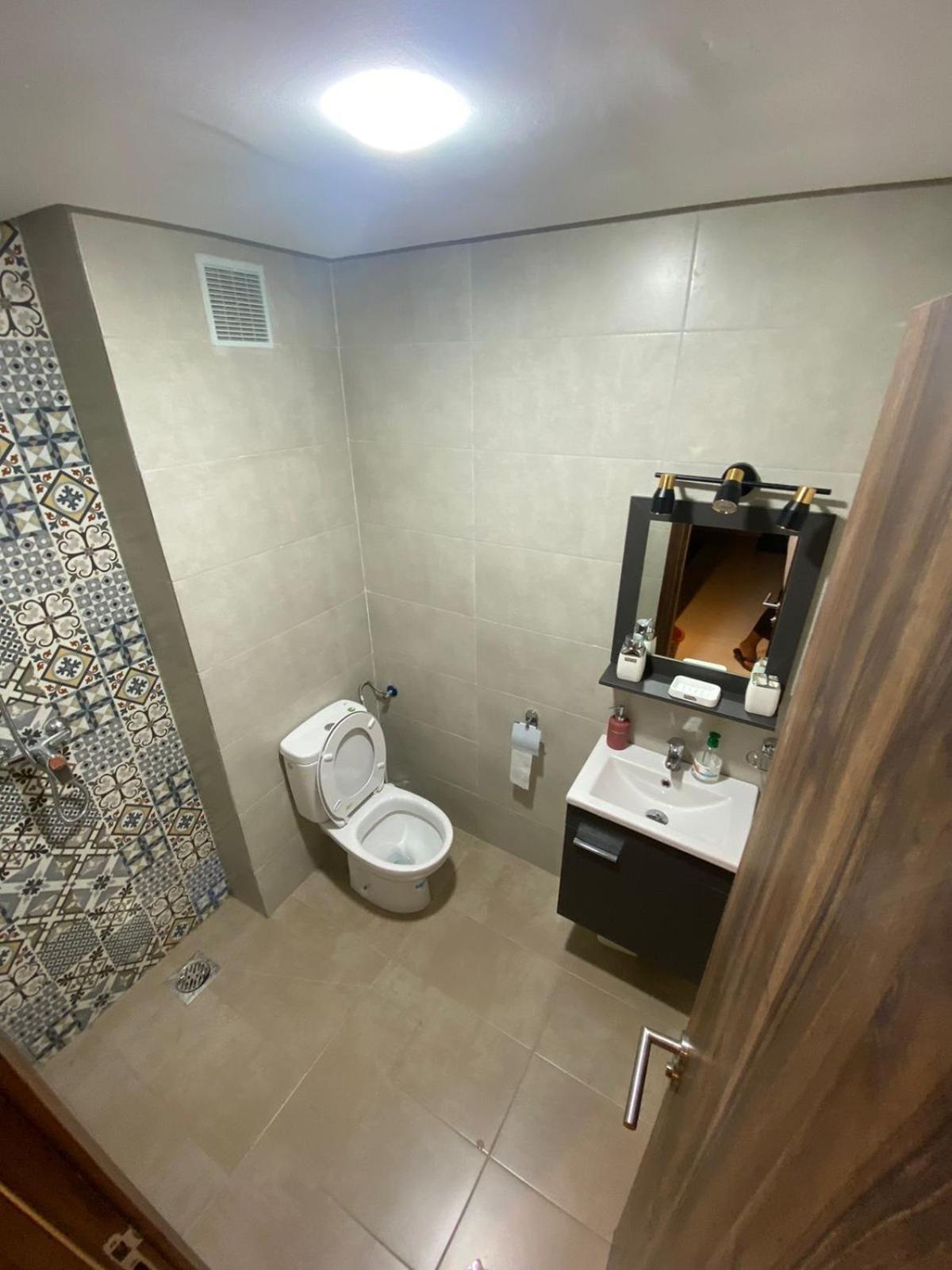Anza Miftah Apartment *